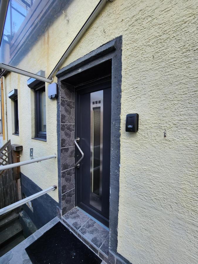 Studio mit Küche und eigenem Eingang hinter dem Haus - B&B Heilbronn
