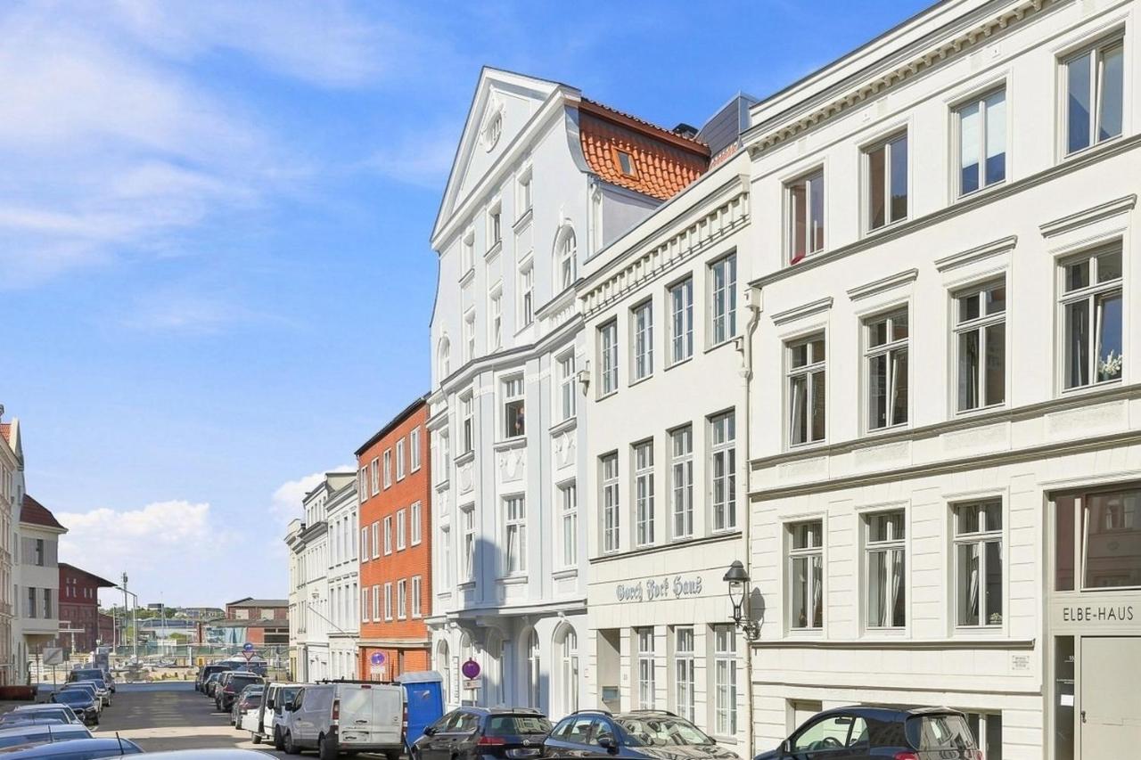 Sadebo Traveblick Suites Lübeck Innenstadt - Bed and Breakfast Lübeck