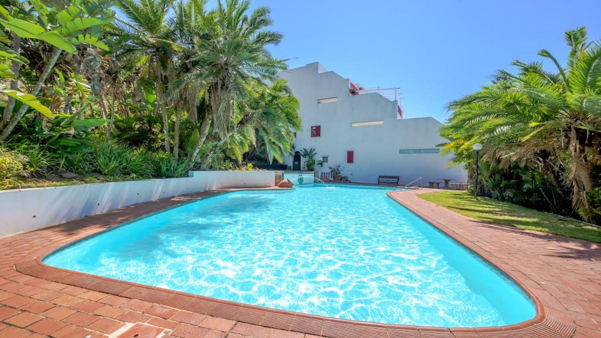 Penthouse Seaviews at 57 Perissa - Chambres d'hôtes Ballito