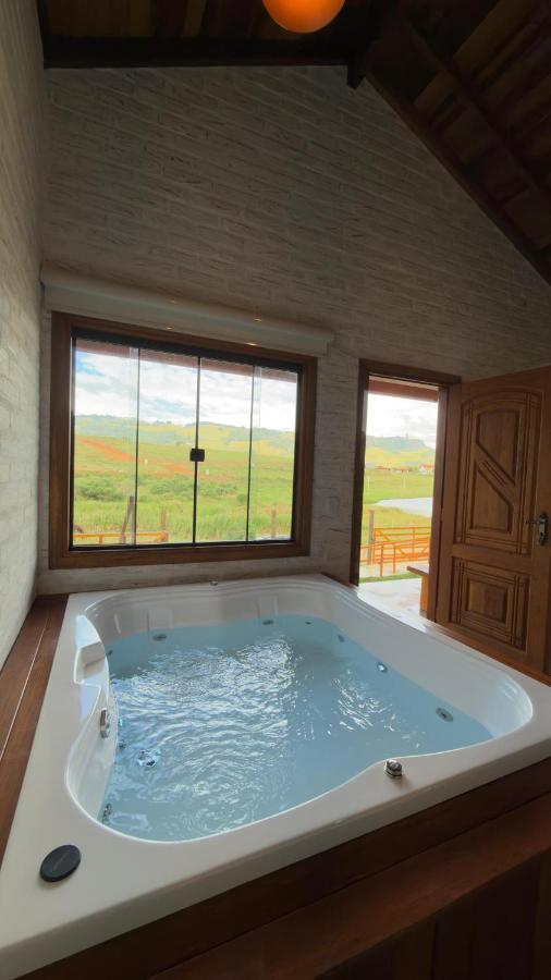 Chalé do Lago Família - B&B Joanópolis