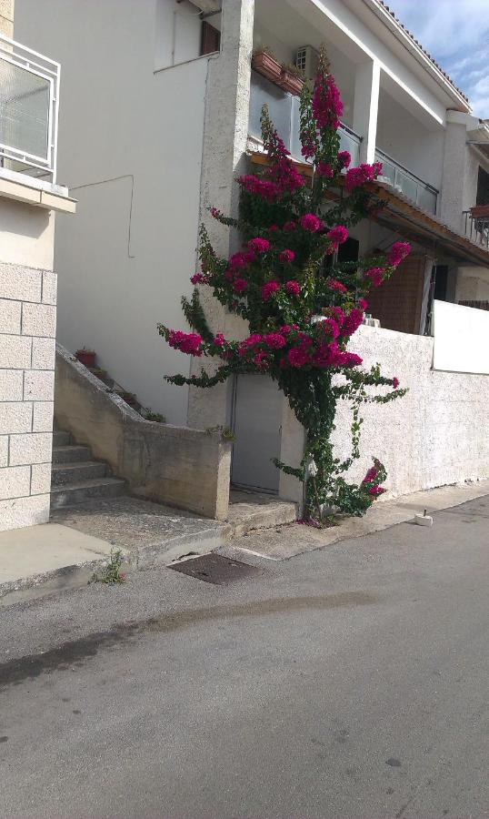 Apartment with Partial Sea View