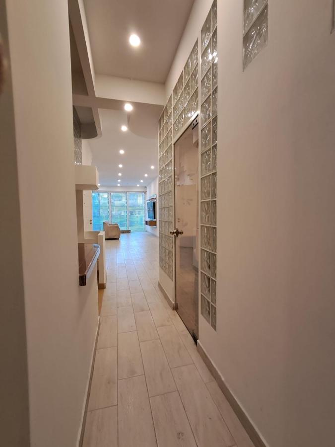 Apartment with Jacuzzi at Parque de las Aguas - B&B Lima