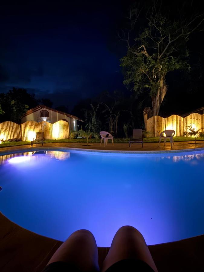 Casita de Ladrillos - Piscina - BBQ - Fogata - Finca a min de San Juan Del Sur y Playas - Chambres d'hôtes Escamequita