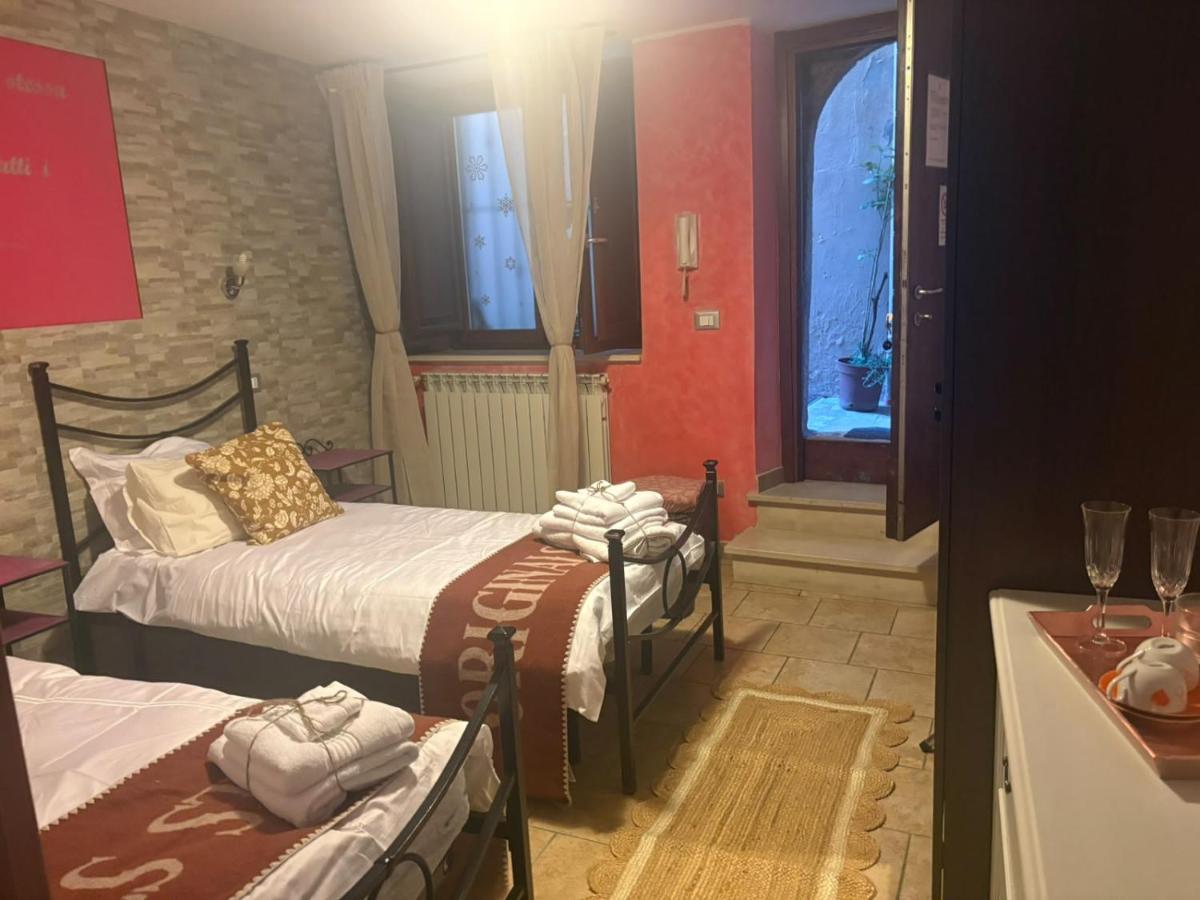 Chambre Double ou Lits Jumeaux avec Douche