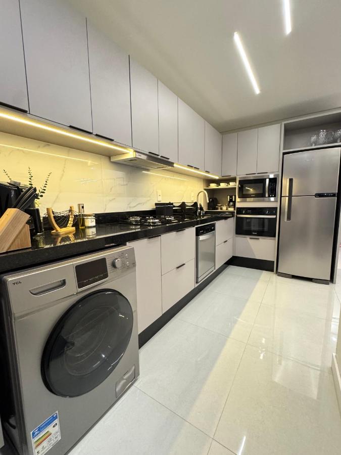 Apartamento Moderno e Aconchegante 350m da Praia - Bed and Breakfast Itapema