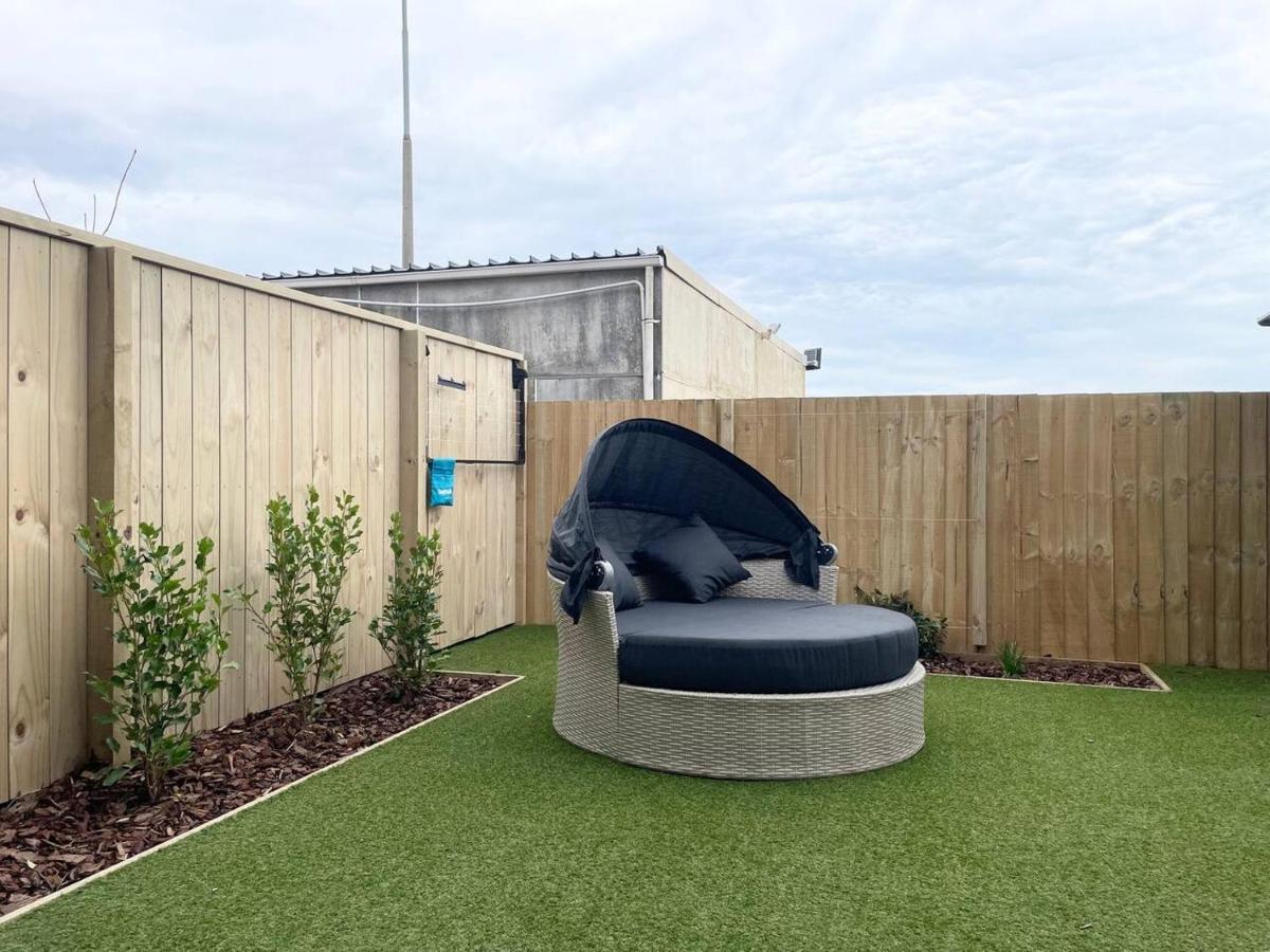Lincoln Two Bedroom Townhouse with Courtyard and Free Parking - Ferienwohnung Christchurch