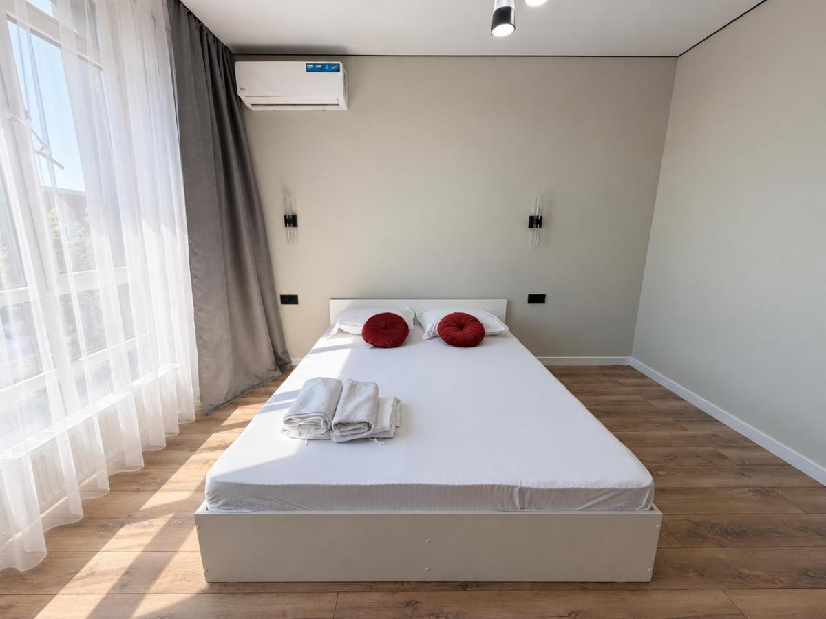 Новая уютная 2-комнатная квартира 92 - Bed and Breakfast Almaty