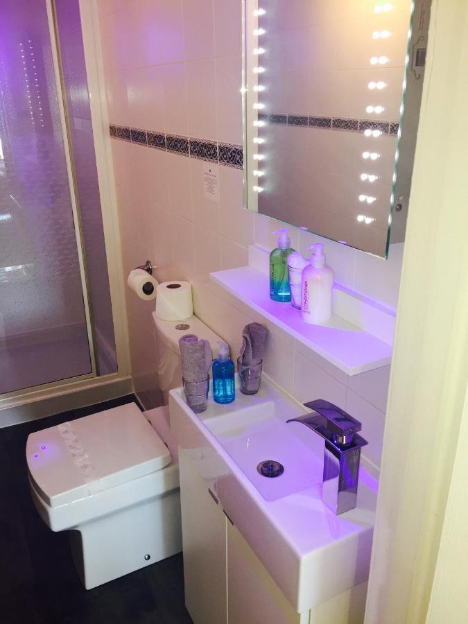 Economy Double En-Suite Room 