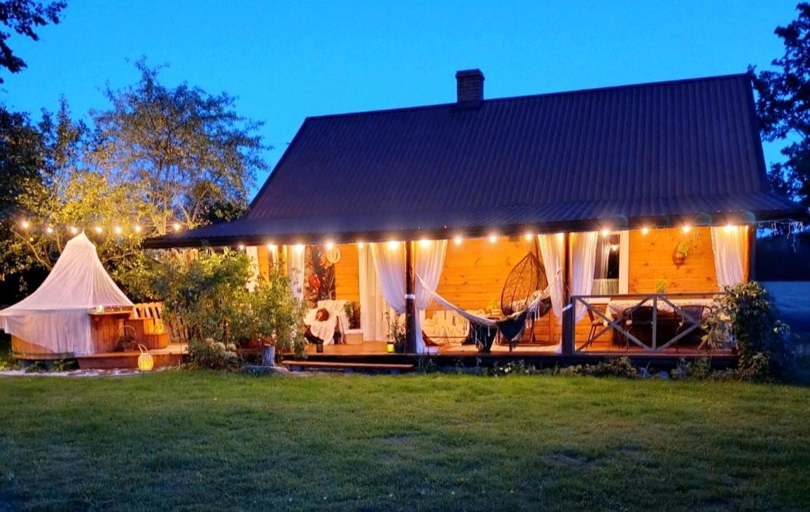 Siedlisko przy lesie Musiejówka domek z jacuzzi w cenie - Bed and Breakfast Kolembrody