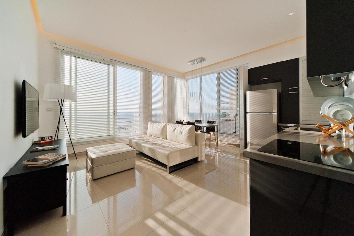 Beach & Sunset Panorama Apartment by SeaNRent - Ferienwohnung Tel Aviv