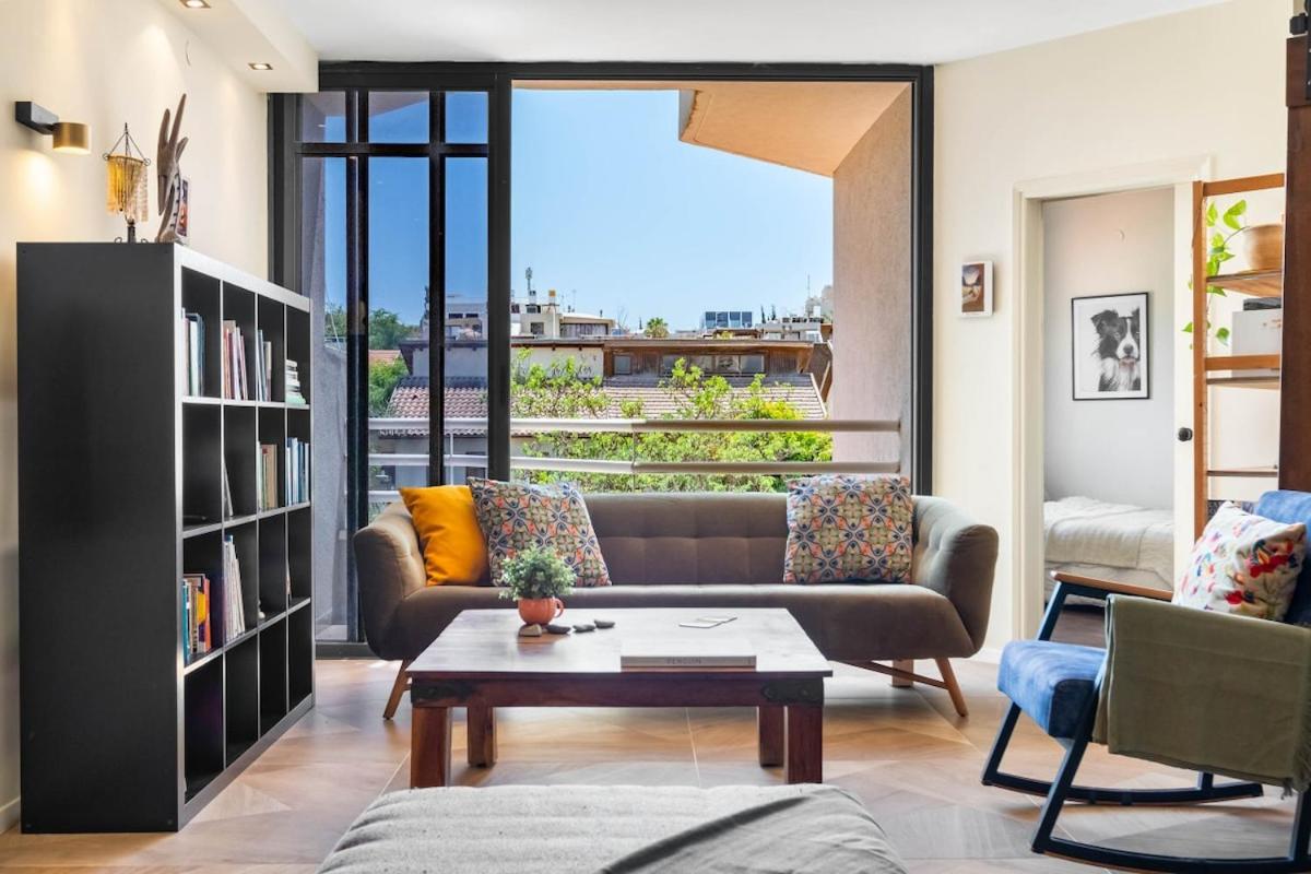 4-Bed Duplex Rooftop Oasis & Views by SeaNRent - B&B Ramat HaSharon