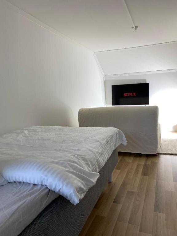 Luxury - Sauna With Star Lights - WiFi&Parking - B&B Rovaniemi