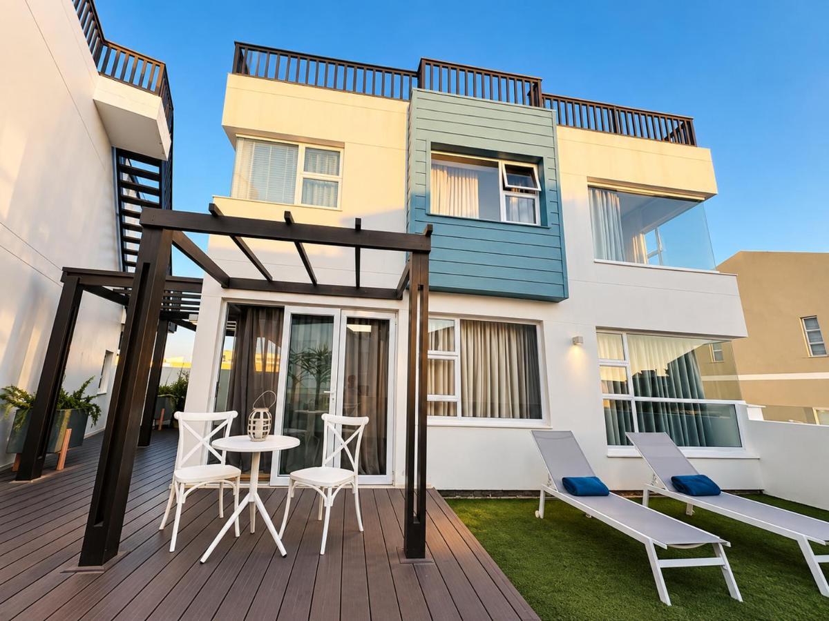 4on Pebbles Holiday Home - B&B Swakopmund