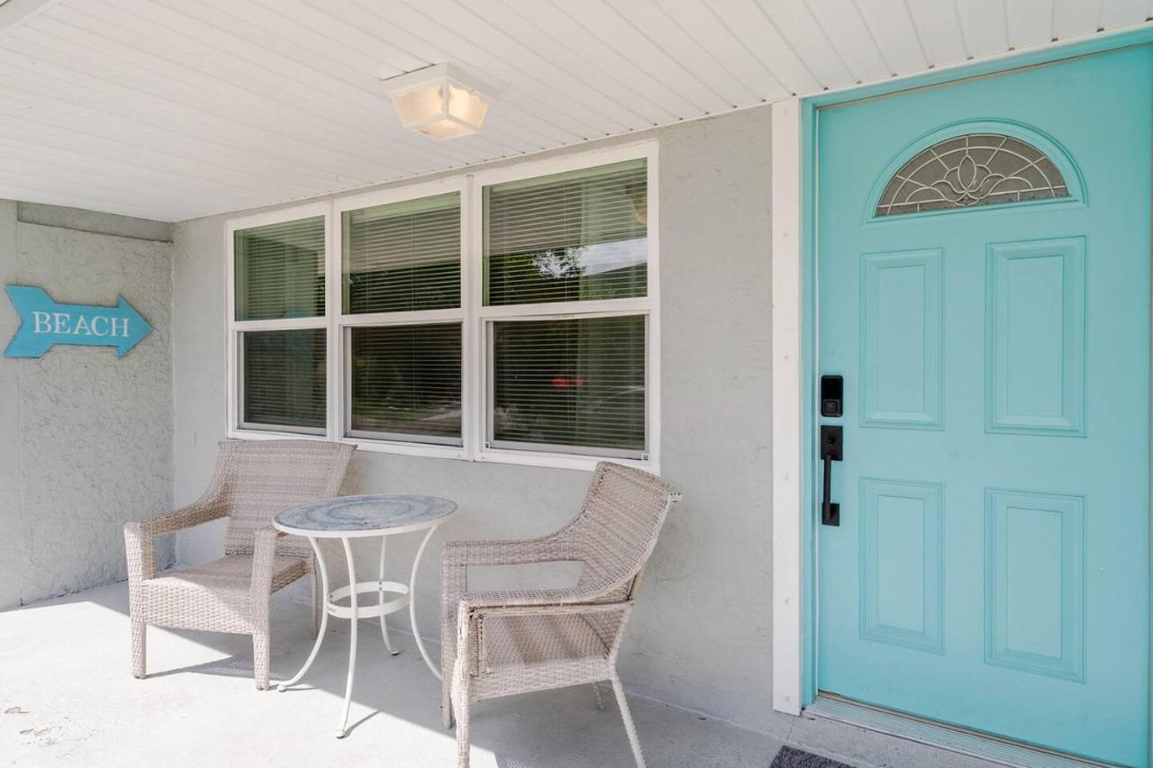 Annie's Escape - 5 mins to Downtown - HotTub - Certificate VR25-00183 - B&B Sarasota