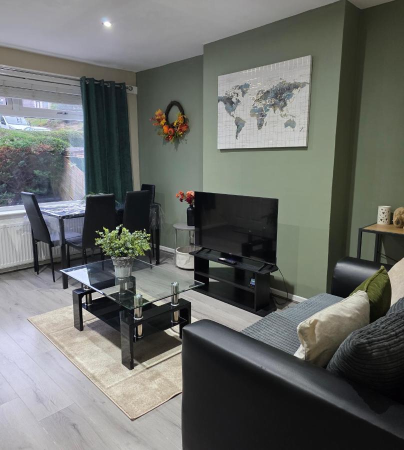 Bridge View Immaculate Holiday Home Away From Home - B&B Townhill
