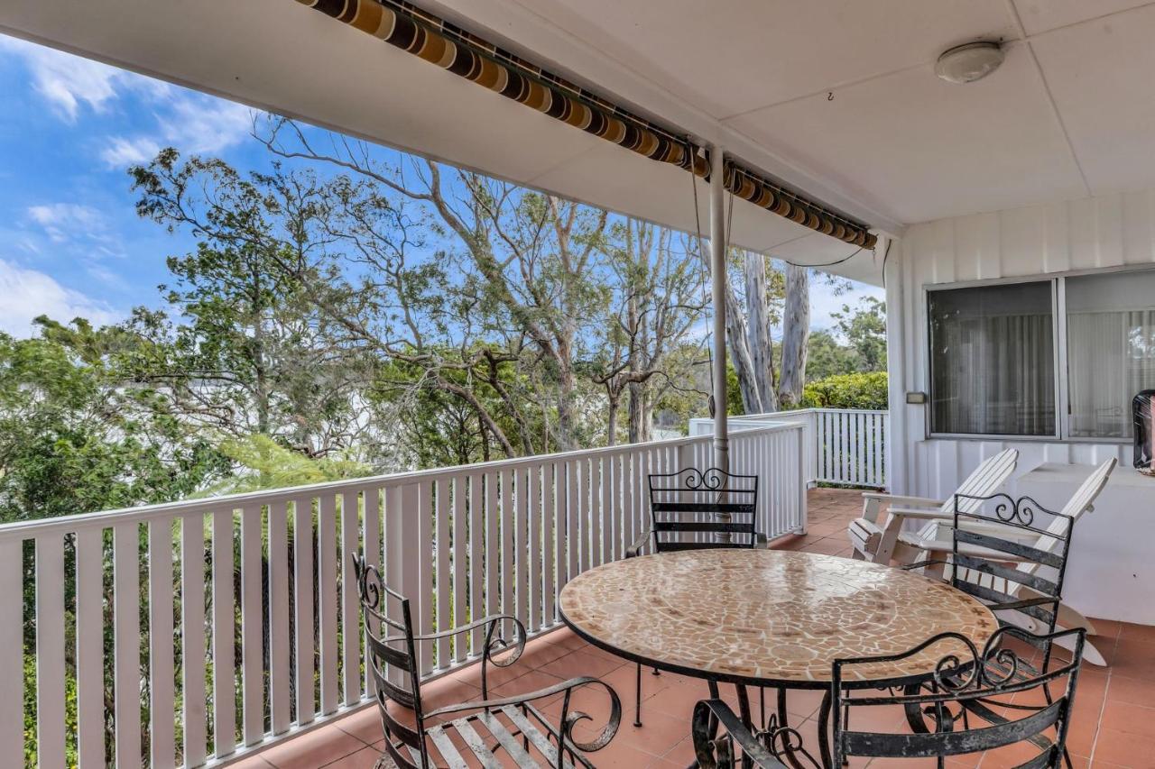 Lakehouse Akolele - Flower Circuit 19 - B&B Central Tilba