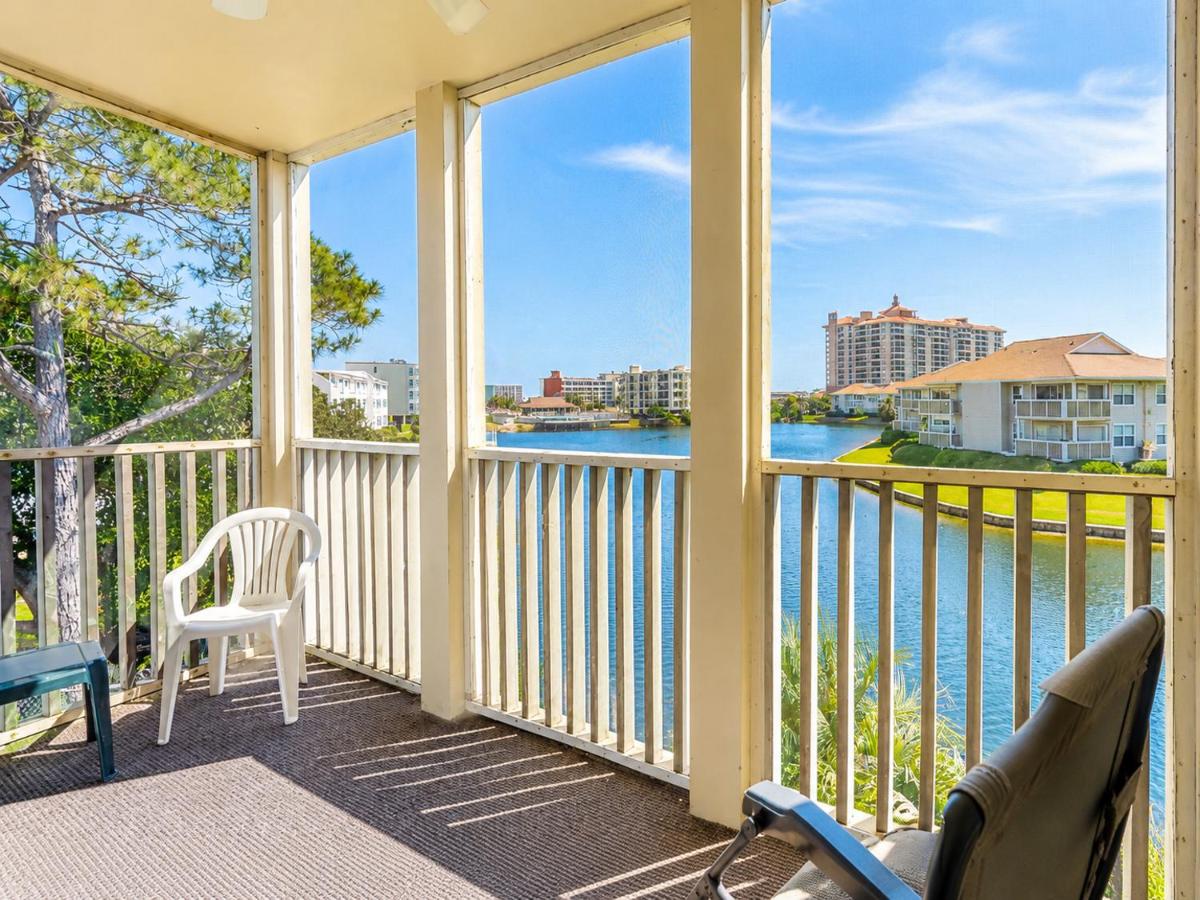 Tilghman Shores A4 2BR End Unit • Screened Porch • Close to Beach - Chambres d'hôtes Myrtle Beach