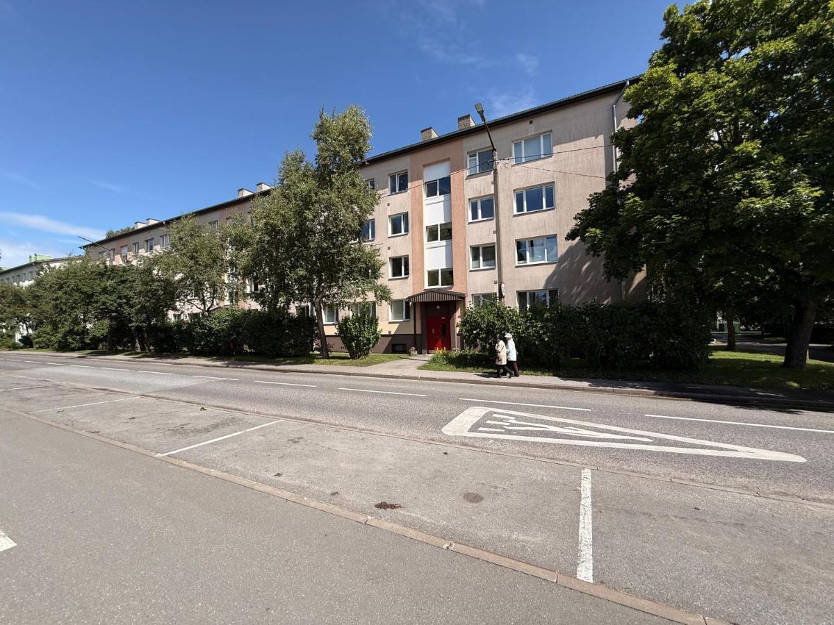 Modern Sea View Apartment, Sleeps 6, Põhja-Tallinn - Bed and Breakfast Tallinn