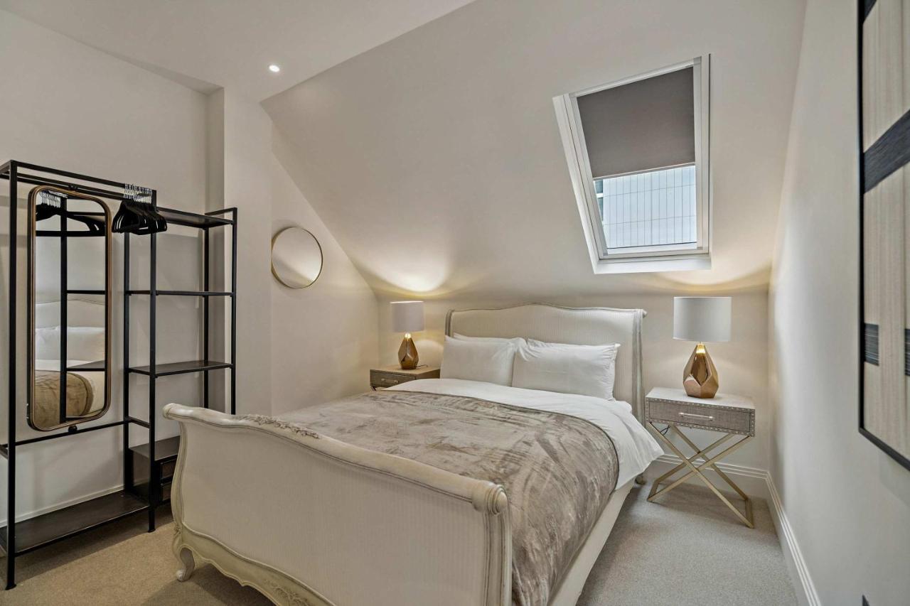 Platform One Apartments - Town Hall - Bed and Breakfast Reading