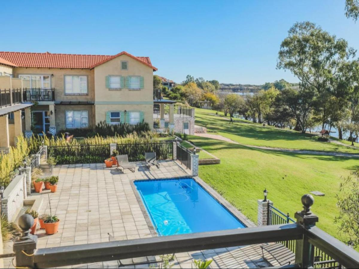 1110 Cote De Val Boutique Apartment - B&B Parys