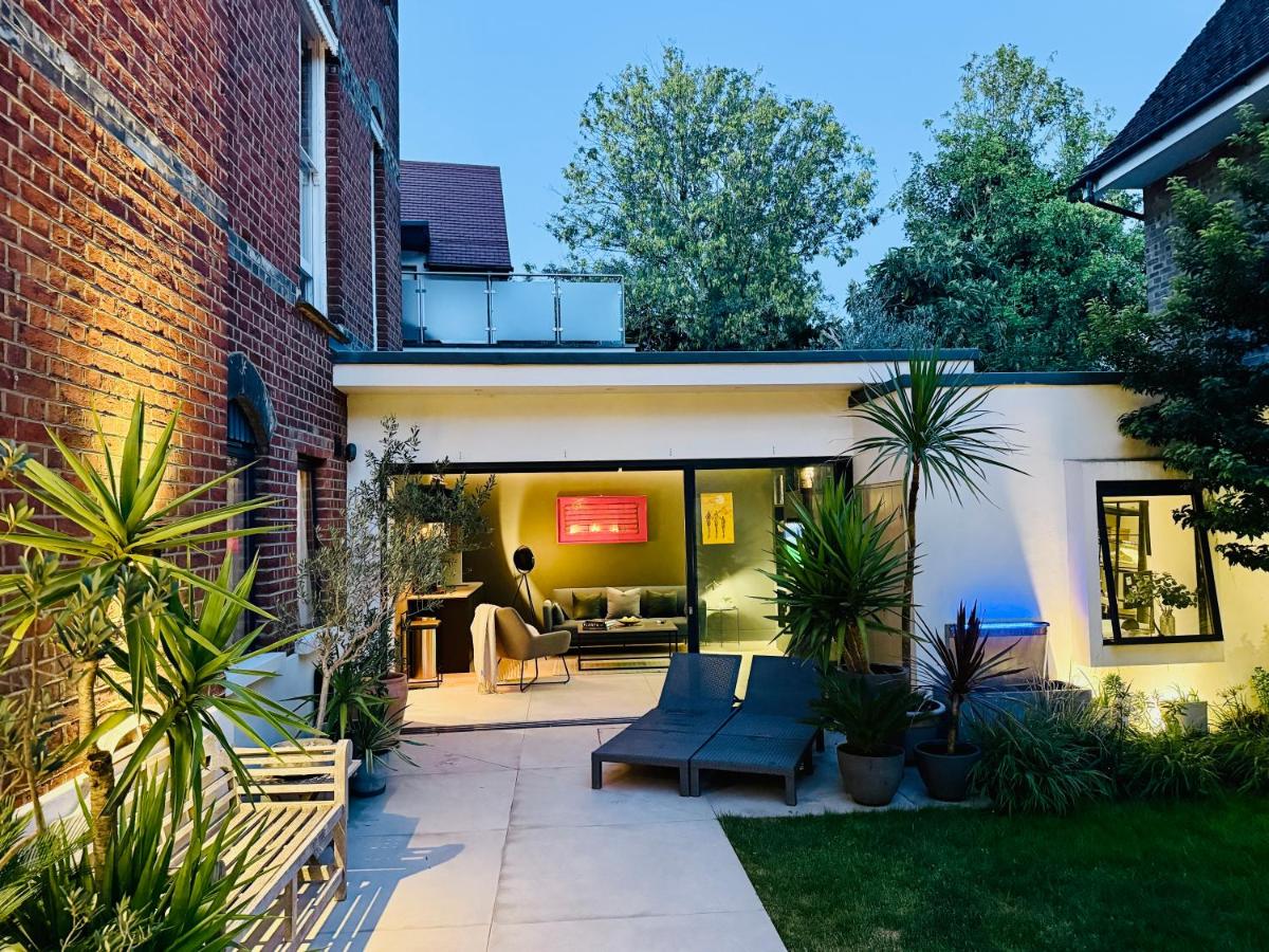Architecturally designed Garden flat with free Parking - Ferienwohnung London