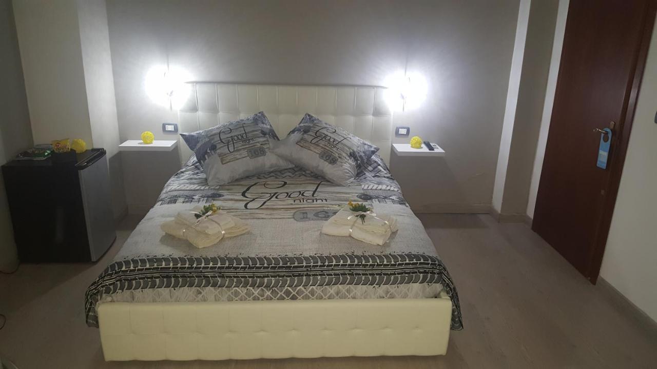 Deluxe Suite with Spa Bath