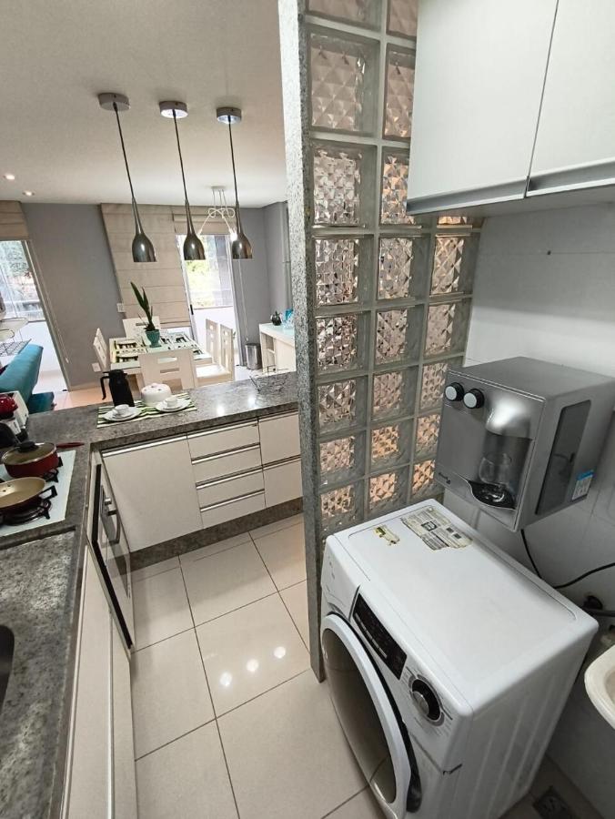 Apartamento todo mobiliado 1Q com varanda, próximo ao metrô e ao aeroporto - B&B Brasília