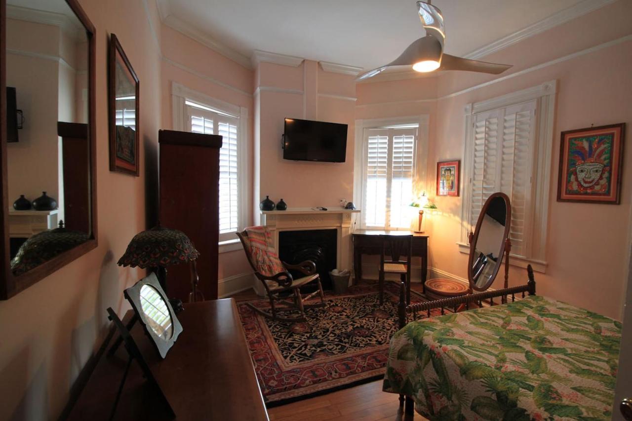 Downtown Victorian across from Forsyth Park N3 - Chambres d'hôtes Savannah