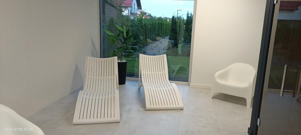 Apartament Kaszmirowy Zakątek z ogródkiem SIŁOWNIA, SAUNA ,SALA ZABAW - Ferienwohnung Henkenhagen