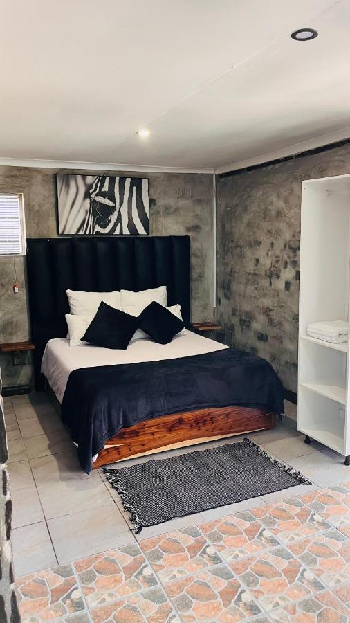 The Pine Loft - Ferienwohnung Uis