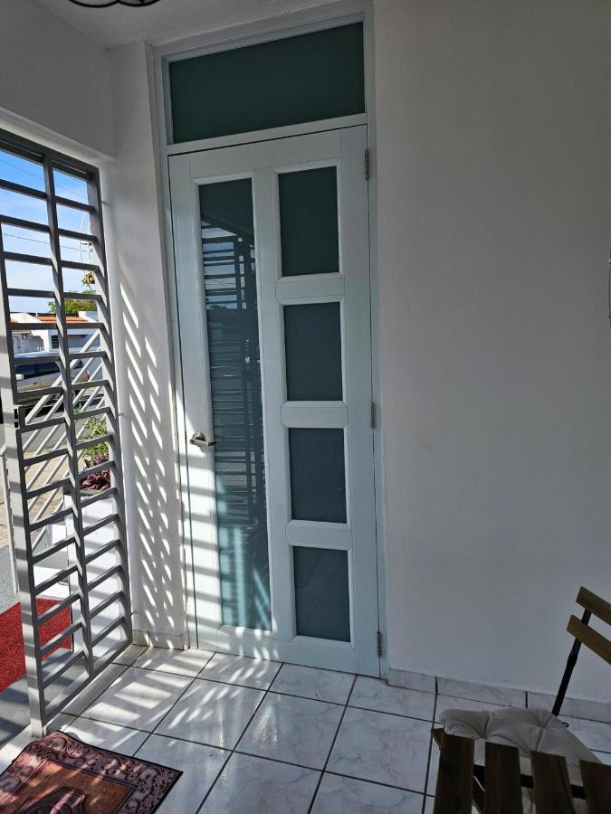 Full House near the Beach and Airport 2 - B&B San Juan