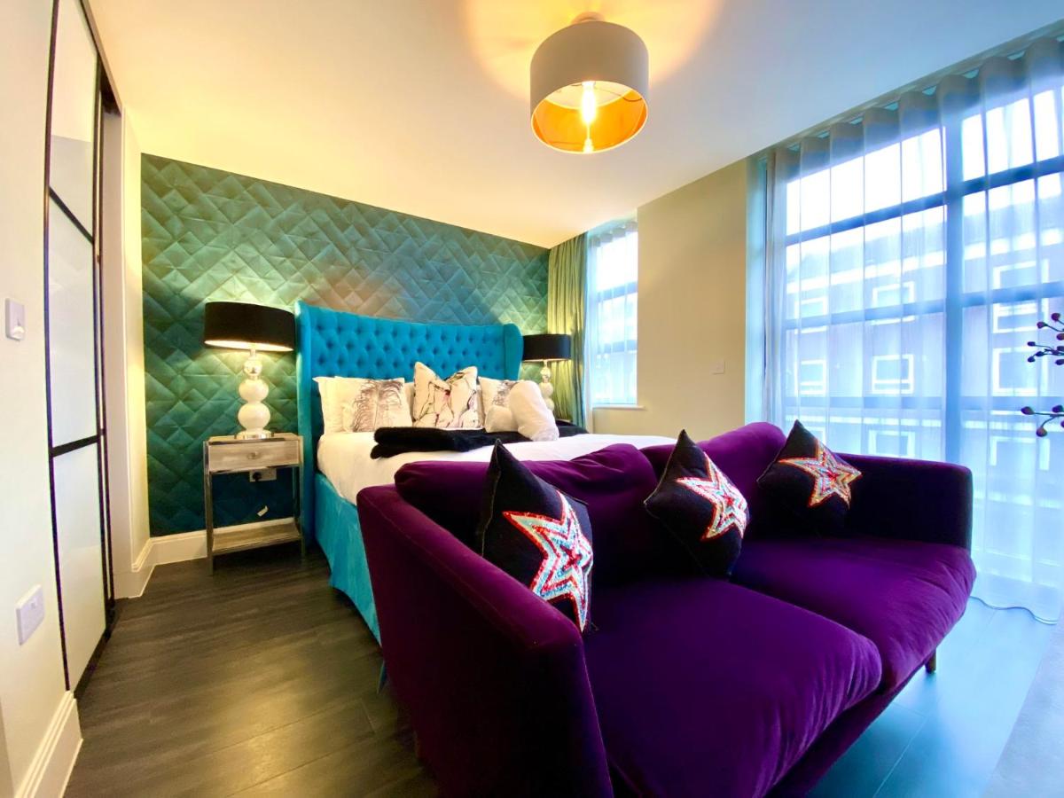 Stunning Apartment Suite - Free Parking & WiFi! - B&B Poole
