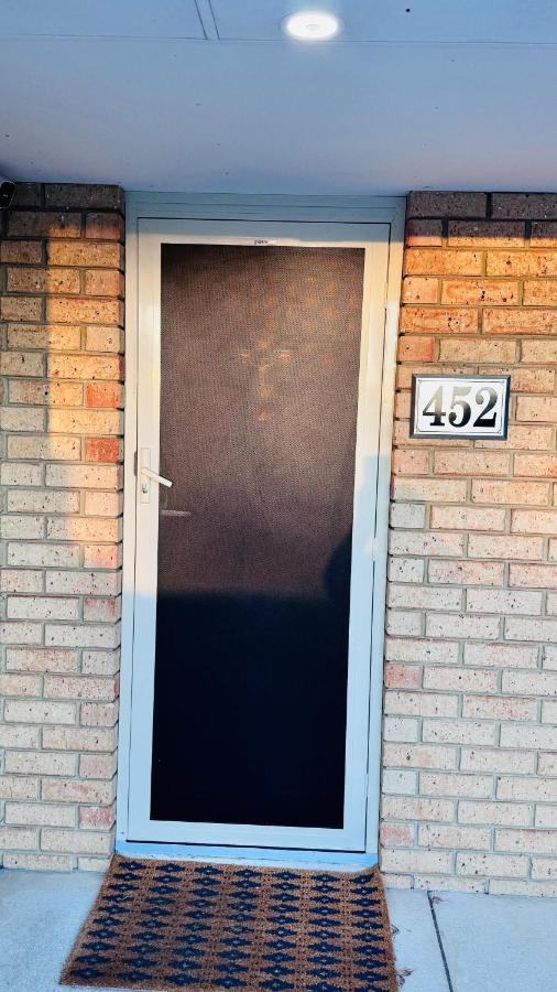 Tiffany's homestay in Morley, Near train station - Ferienwohnung Perth