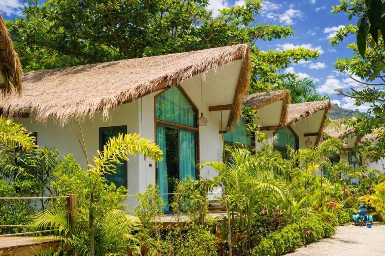 Crystal Bungalow DELUXE - B&B Koh Pha Ngan
