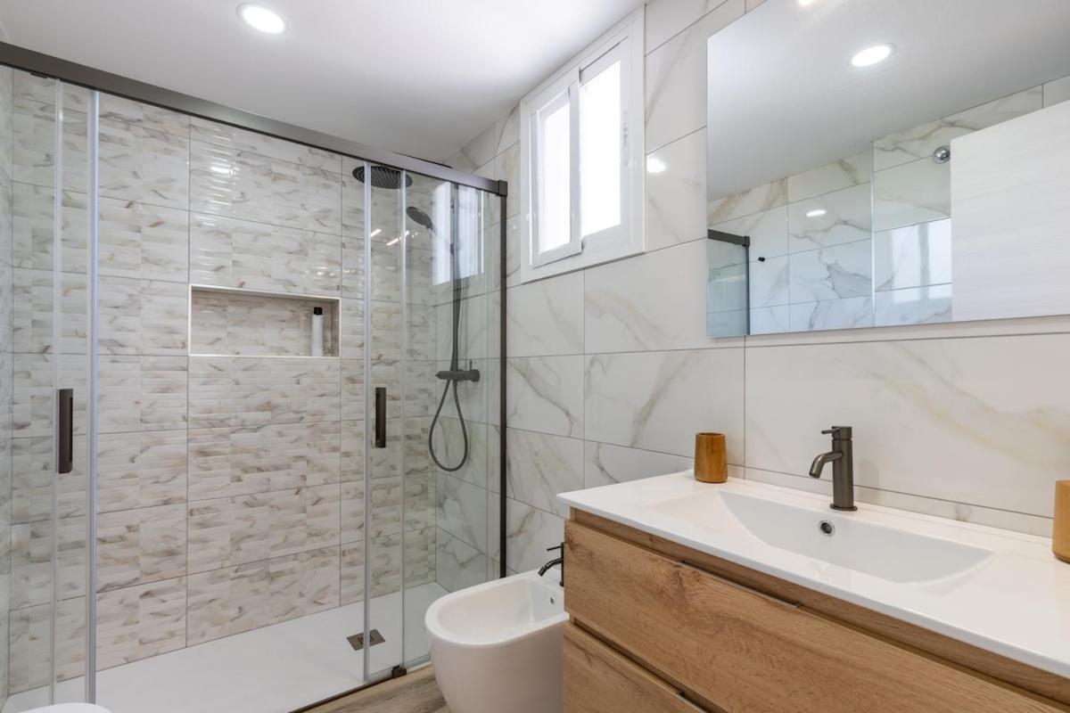 Diseño, espacio y confort en Gerena, ideal grupos - B&B Gerena
