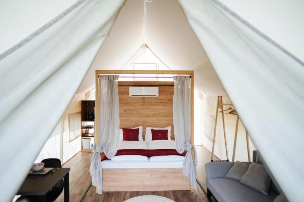 Tenda