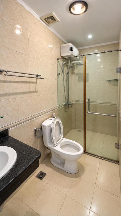 New star home 3- Viethome Nghi Tàm - Gần Hồ Tây - Bed and Breakfast Hanoi