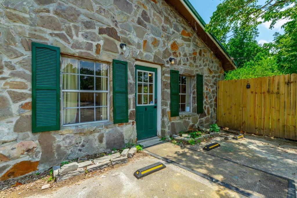 Wildflower Hotel on Lookout Mountain 1 - Bed and Breakfast Rising Fawn