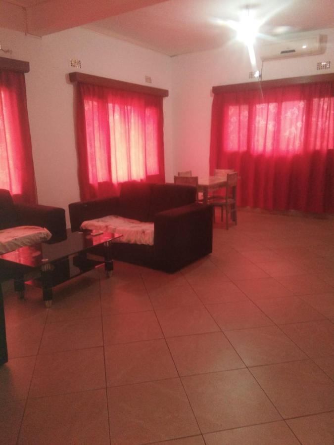 Leide Gilda - B&B Maputo