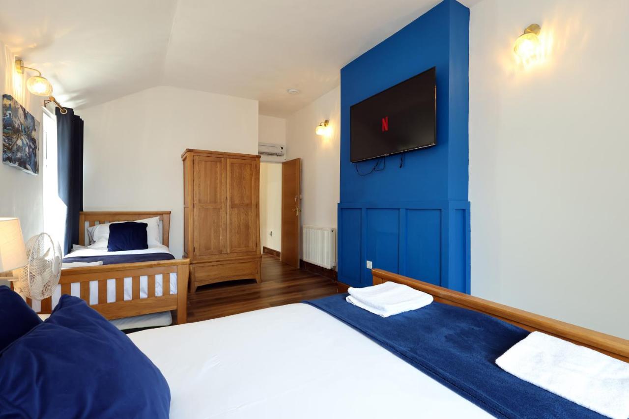3-Bed City Centre Flat Walk to Centre Games Room and Parking Great Value for Groups - B&B Cardiff