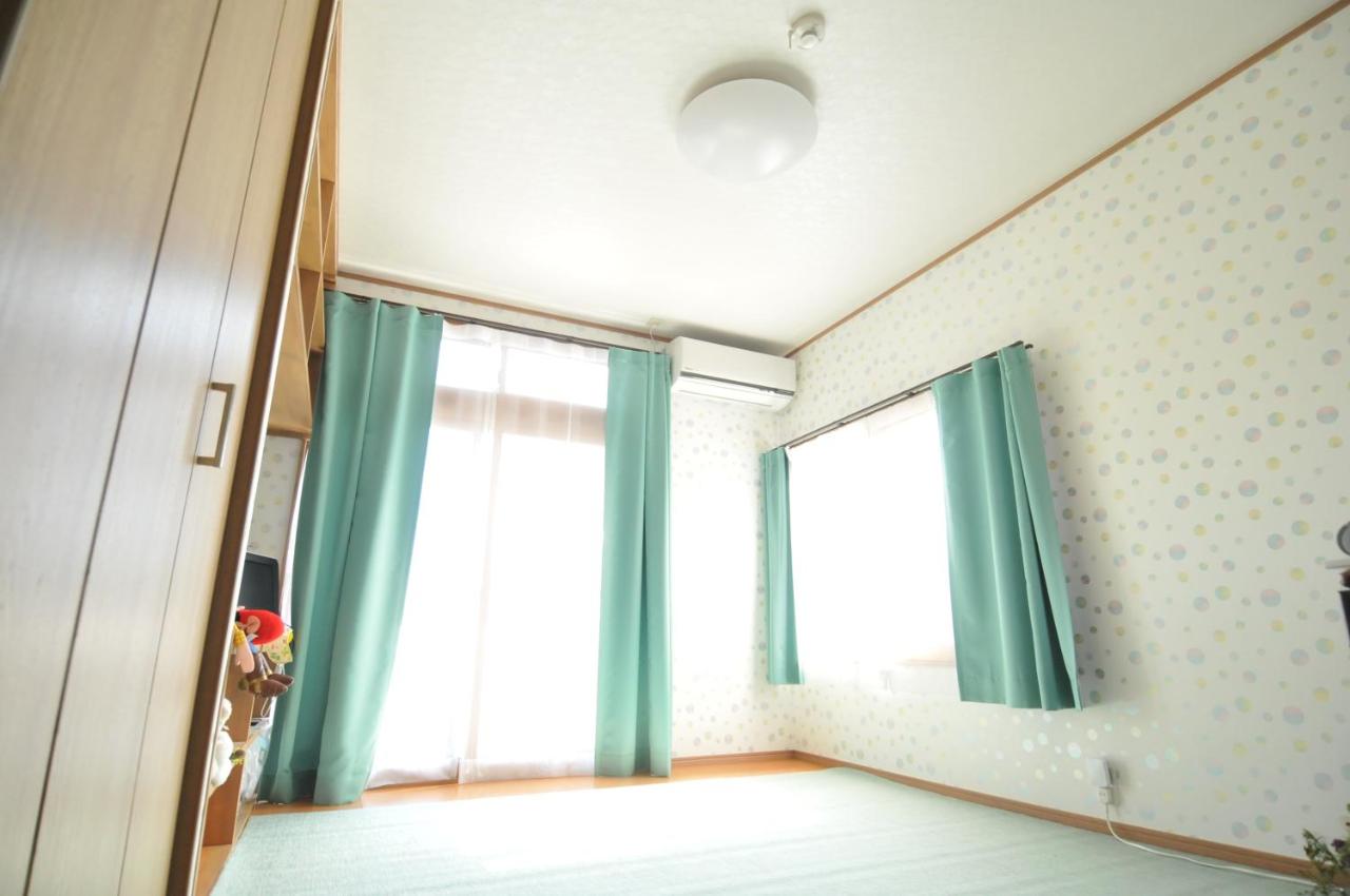 Twin Room with Futon Mat and Shared Bathroom