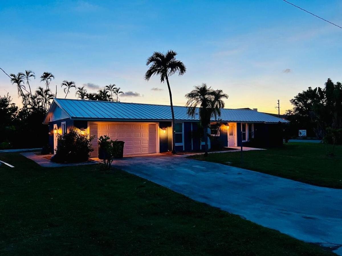 Stunning Private Pool Home on Quiet South End of Fort Myers Beach - B&B Fort Myers Beach