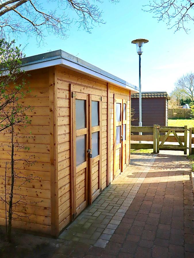 FW Huflattich - Sauna, Kamin & Terrasse - Chambres d'hôtes Zingst