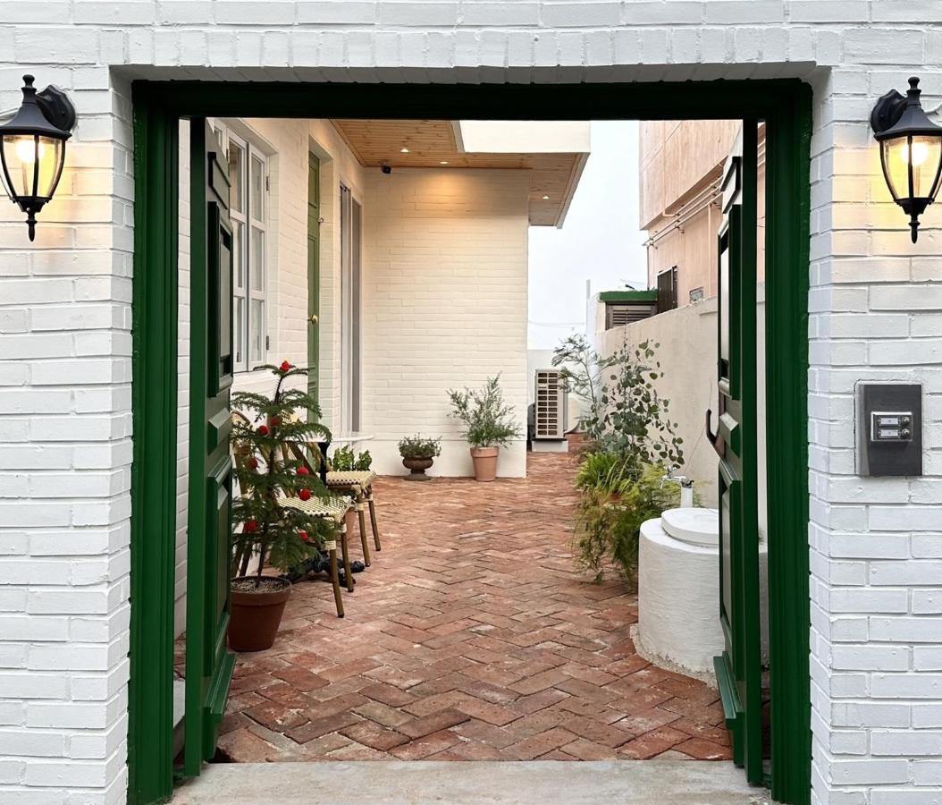 Hotel Proust 1F - Bed and Breakfast Busan