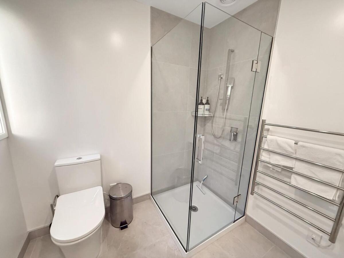 Cosy and Central Family Home - B&B Christchurch