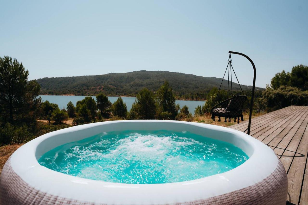 Villa Encina - Cabaña con vistas al lago - Chambres d'hôtes Pareja