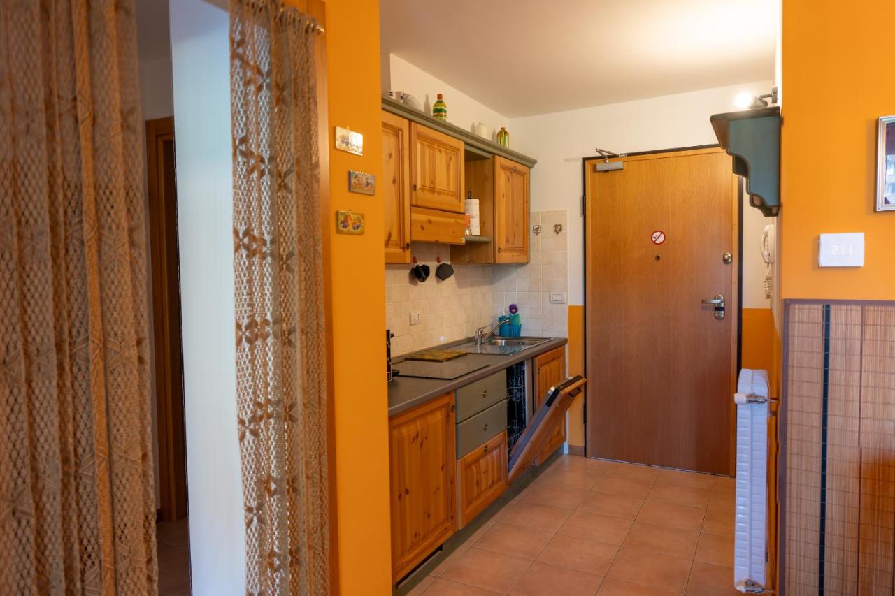 Sci e relax - splendido bilocale ad Aprica - Chambres d'hôtes Aprica