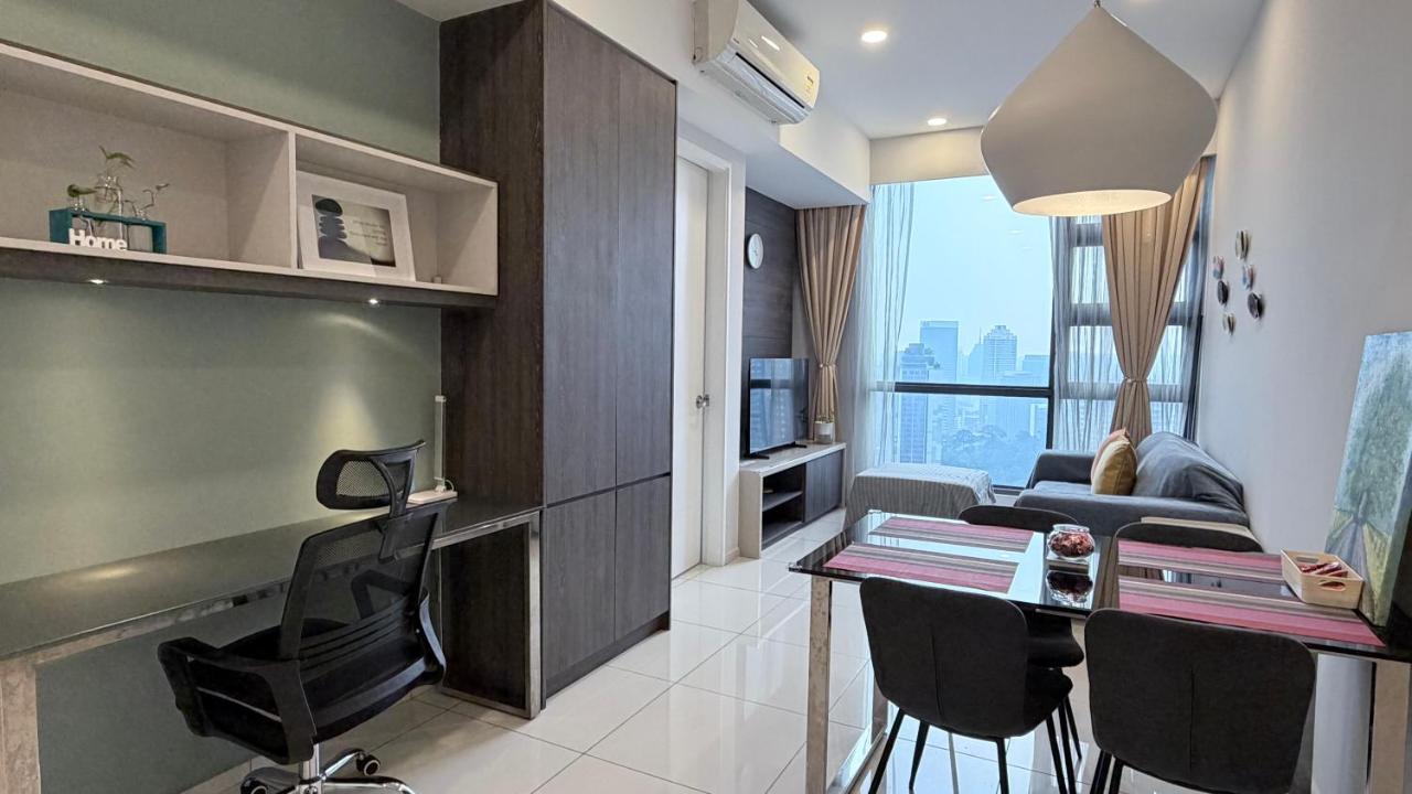 Panoramic KL View II Robertson 41f - B&B Kuala Lumpur