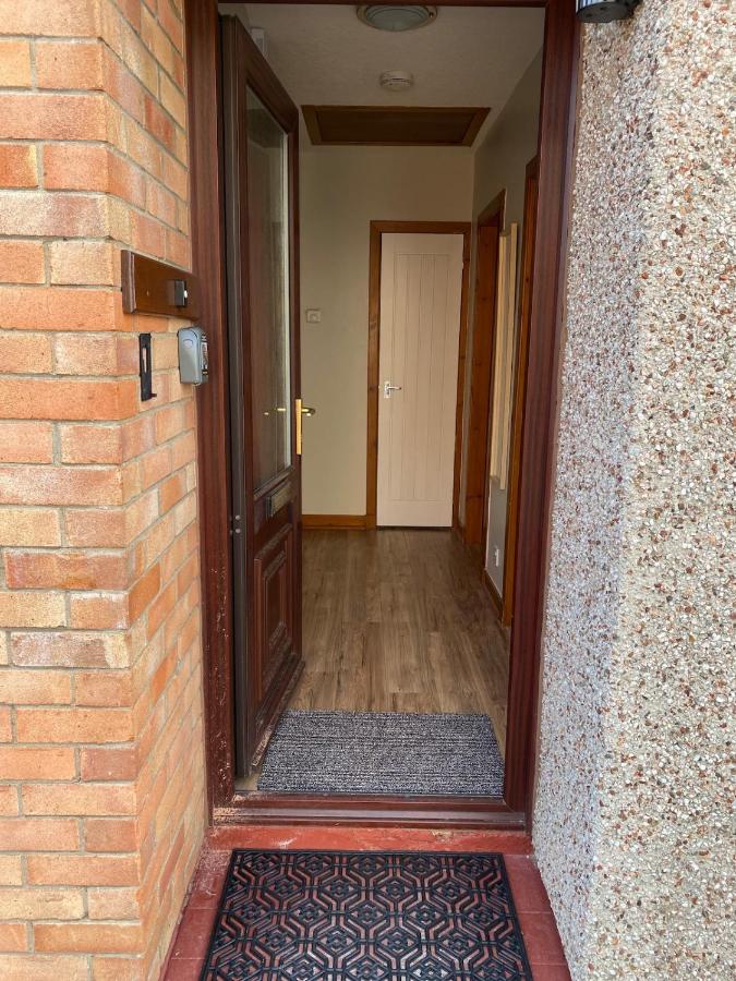 Highland haven, free parking on driveway, near Raigmore Hospital - B&B Inshes