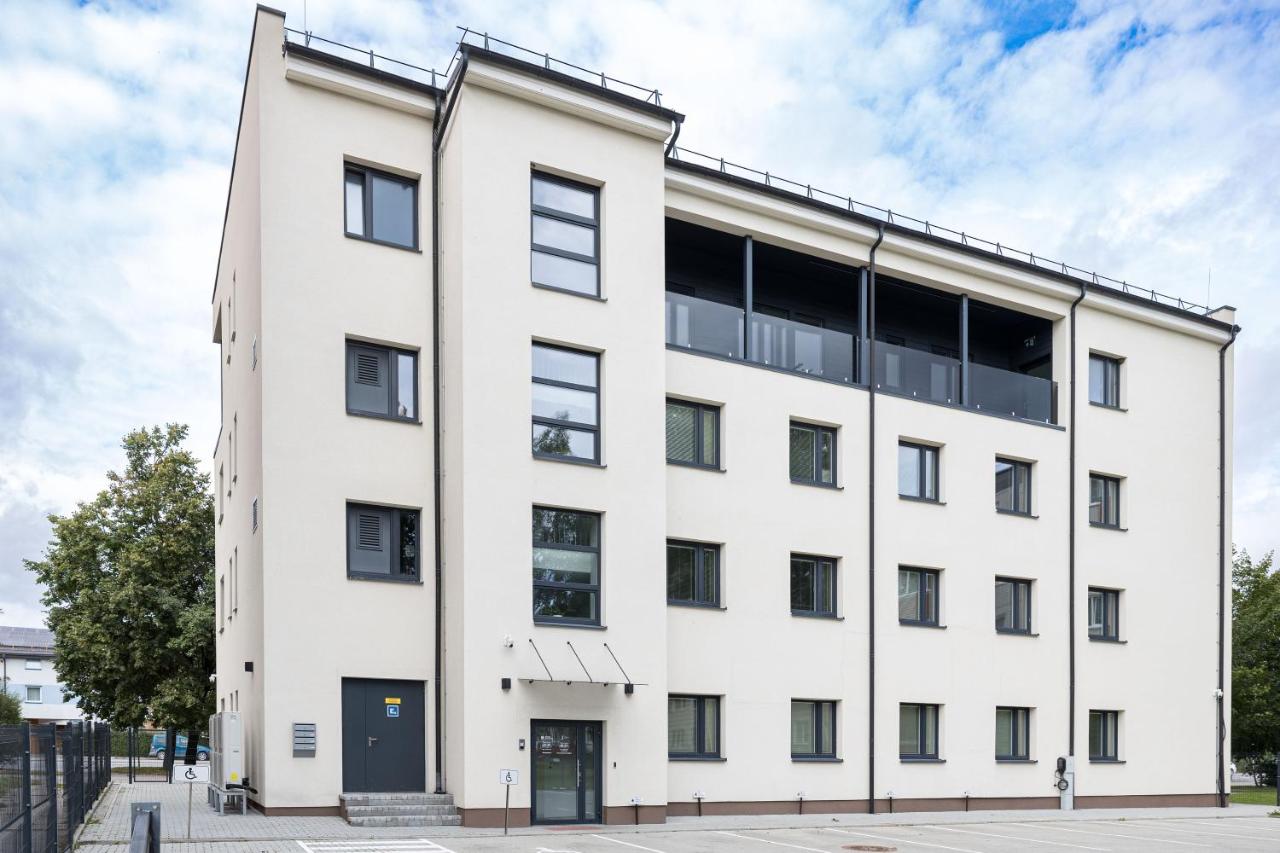 Tilzes Penthouse suites - Bed and Breakfast Šiauliai
